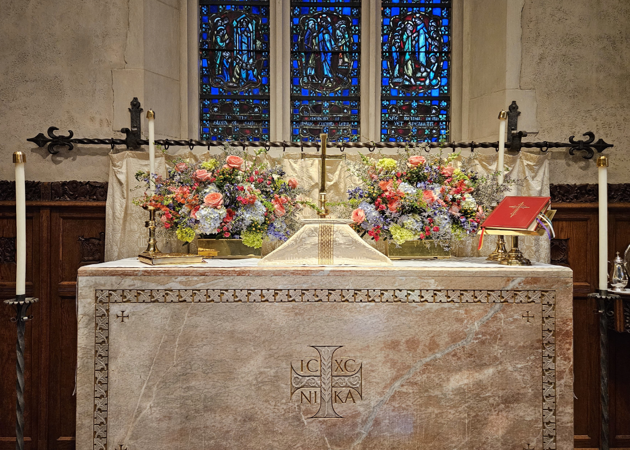 Headshots, Blog Posts, Image Sqares-28-Easter altar Headshots, Blog Posts, Image Sqares-28-Easter altar