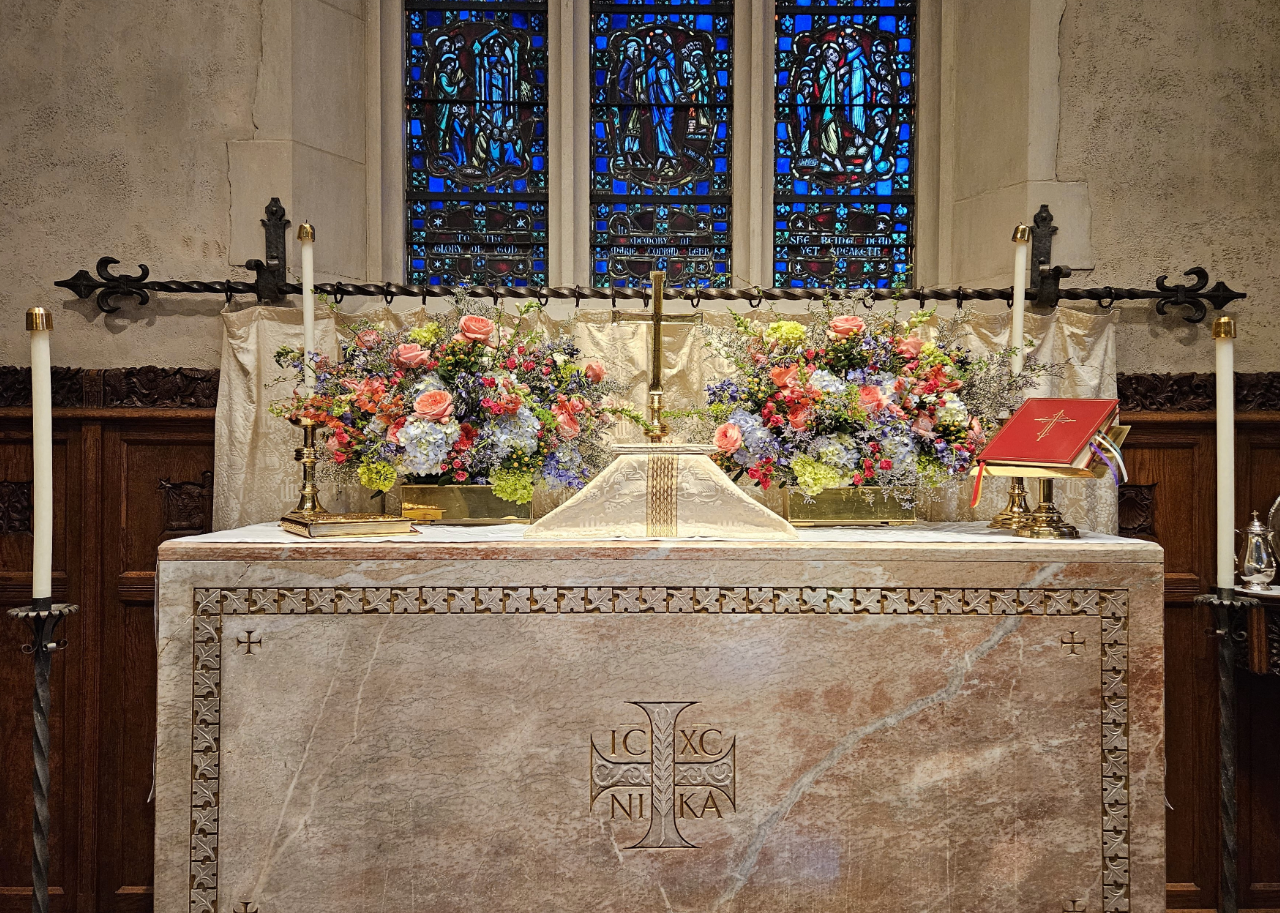 Headshots, Blog Posts, Image Sqares-28-Easter altar