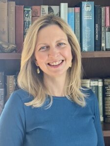 A headshot of Gretchen Sisk